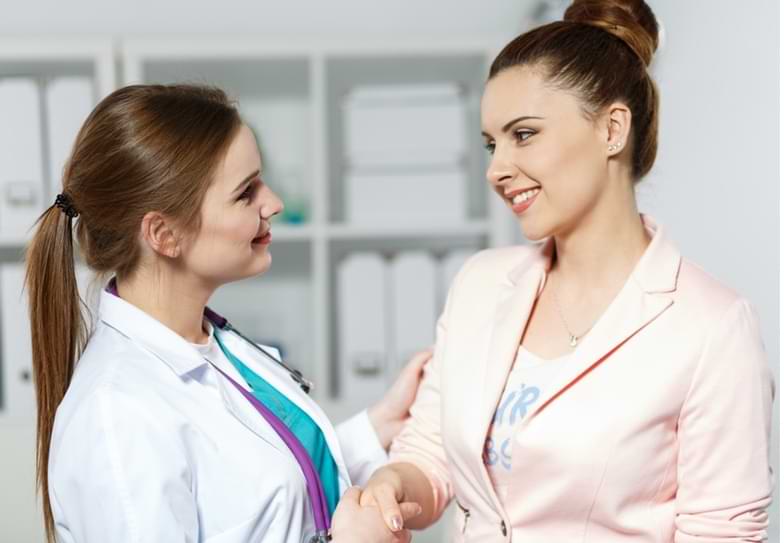 Consulente ayurvedica e cliente